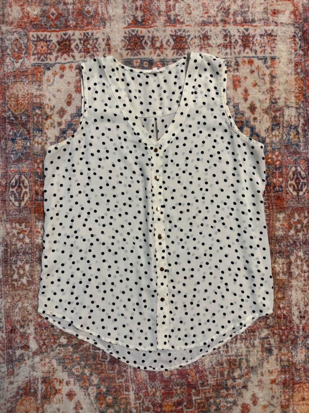 Maurices White Sleeveless Polka Dot Button-Front Blouse